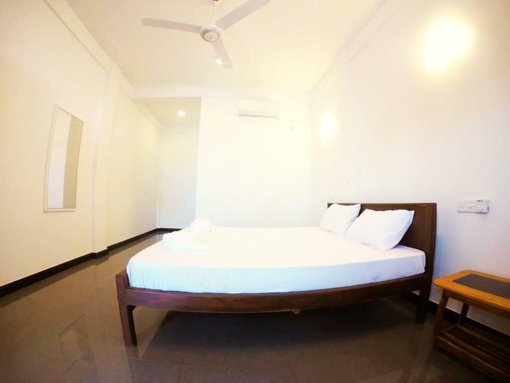 Guitar Bay Hotel Arugam Bay Buitenkant foto